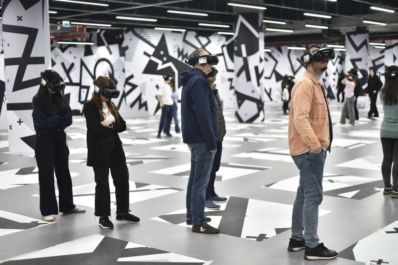 1775633440-mu-zeverse-3