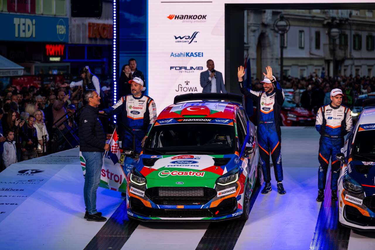 1775818730-ali-t-rkkan-ve-castrol-ford-team-t-rkiye-wrc-h-rvatistan-rallisi-nde-zafer-in-yar-acak-1