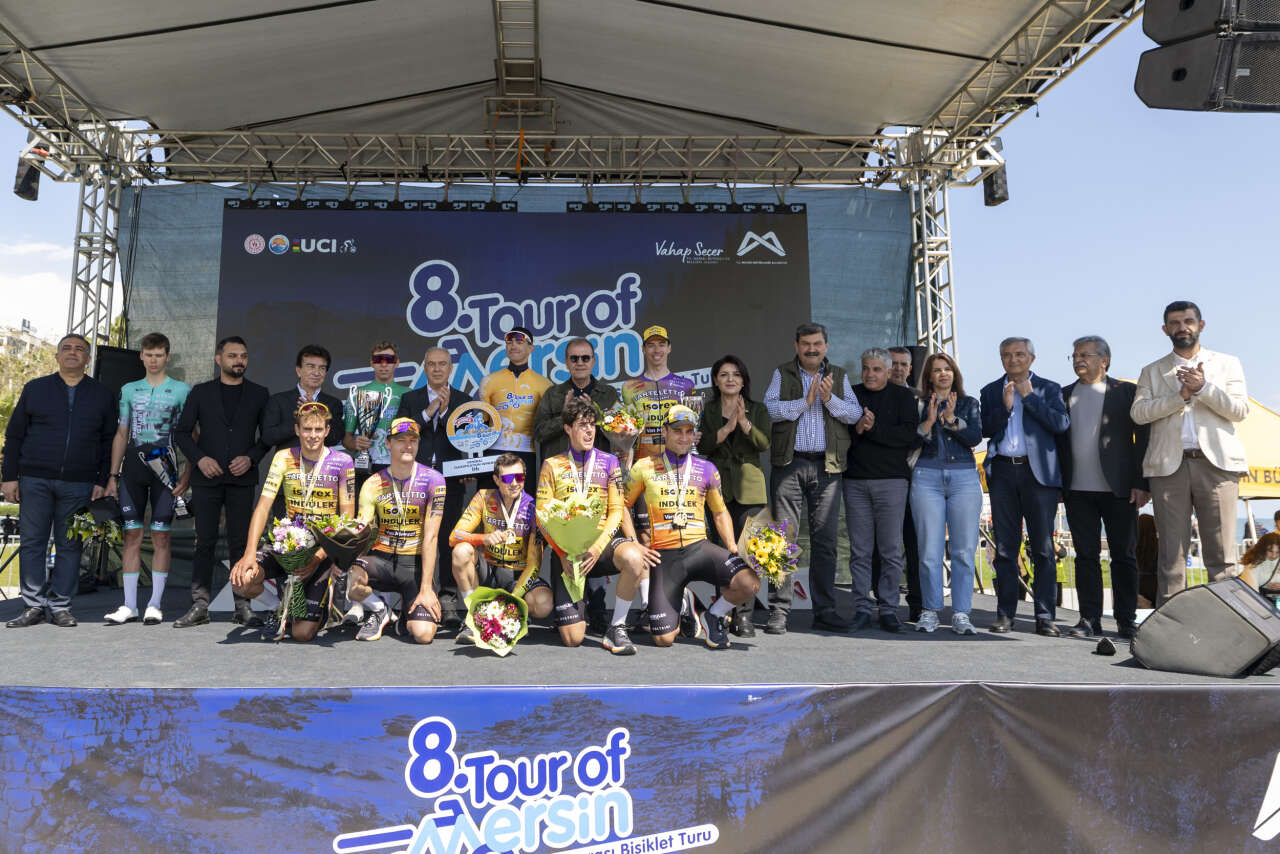 8-tour-of-mersin-uluslararasi-bisiklet-turu-heyecan-dolu-finali-ile-sona-erdi-9