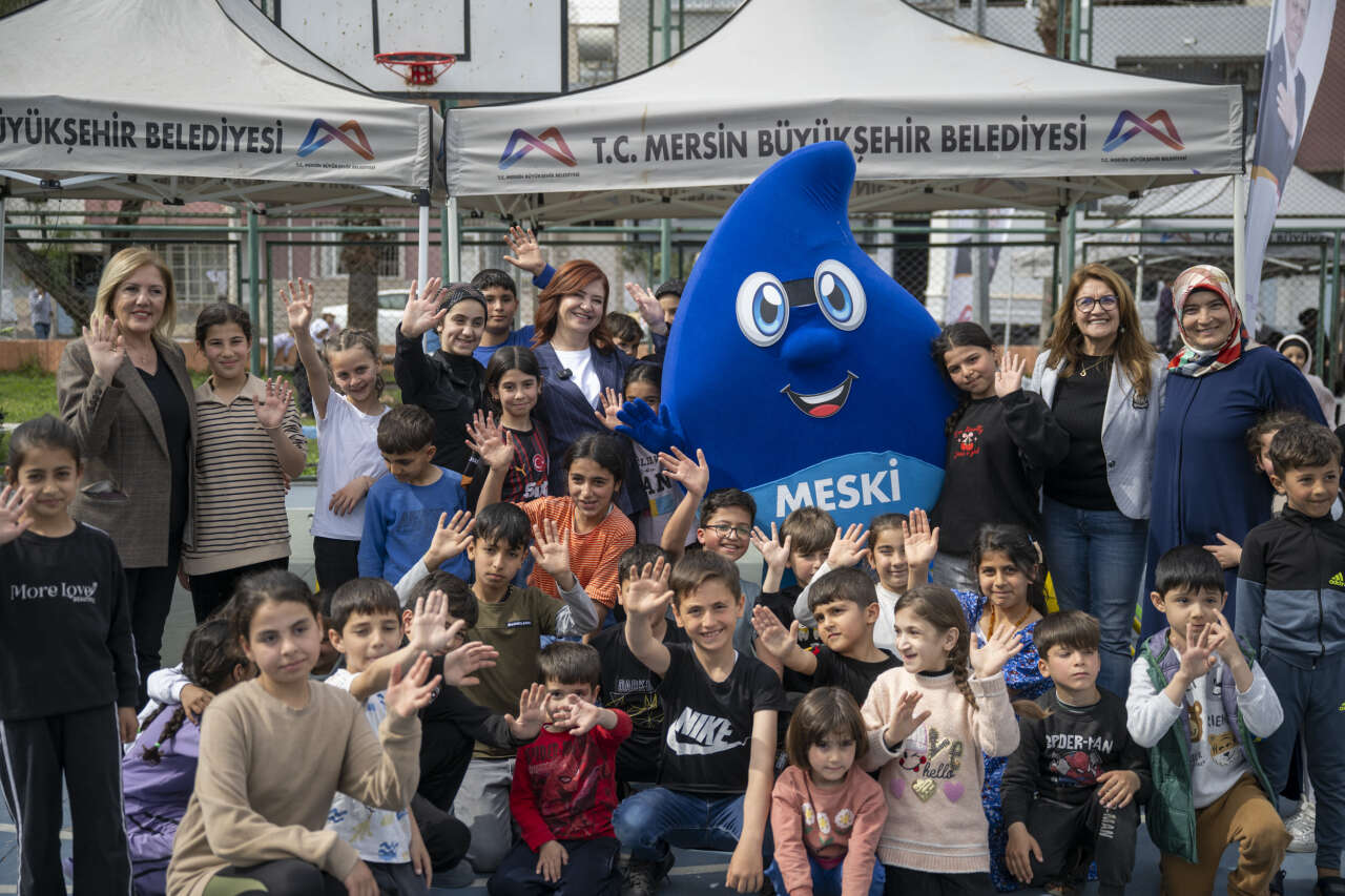 mersin-buyuksehirin-evimiz-atolye-projesi-ile-kadinlar-sosyallesiyor-uretiyor-ve-kazaniyor-10