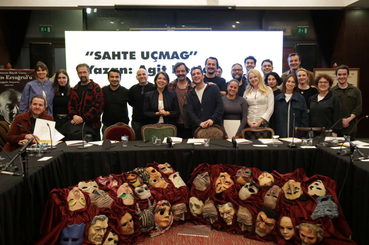 toplu-foto-okuma-tiyatrosu-4