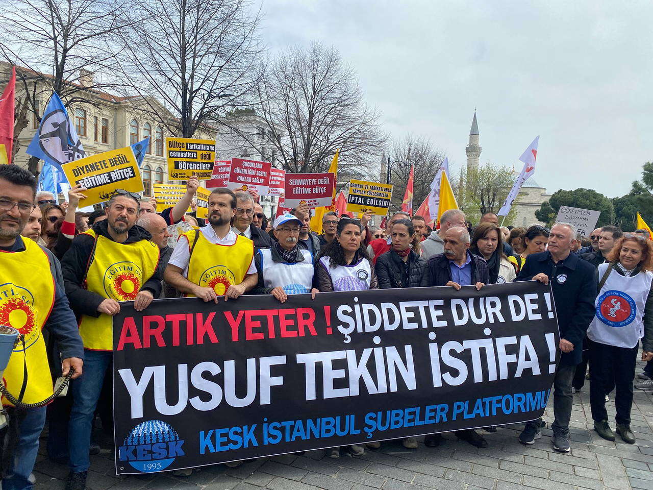 a9d099ad-b28c-4fbc-8767-4ea9382b49d6