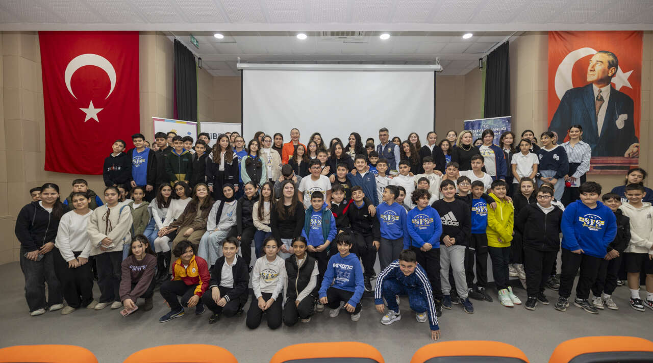 mersin-buyuksehirden-cocuklara-siber-guvenlik-egitimi-1