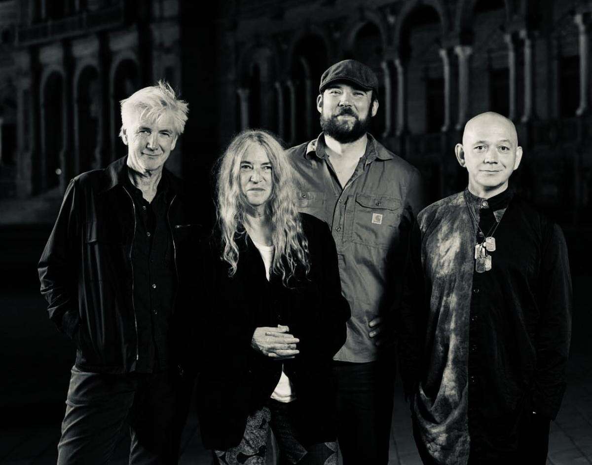 1776685037-patti-smith