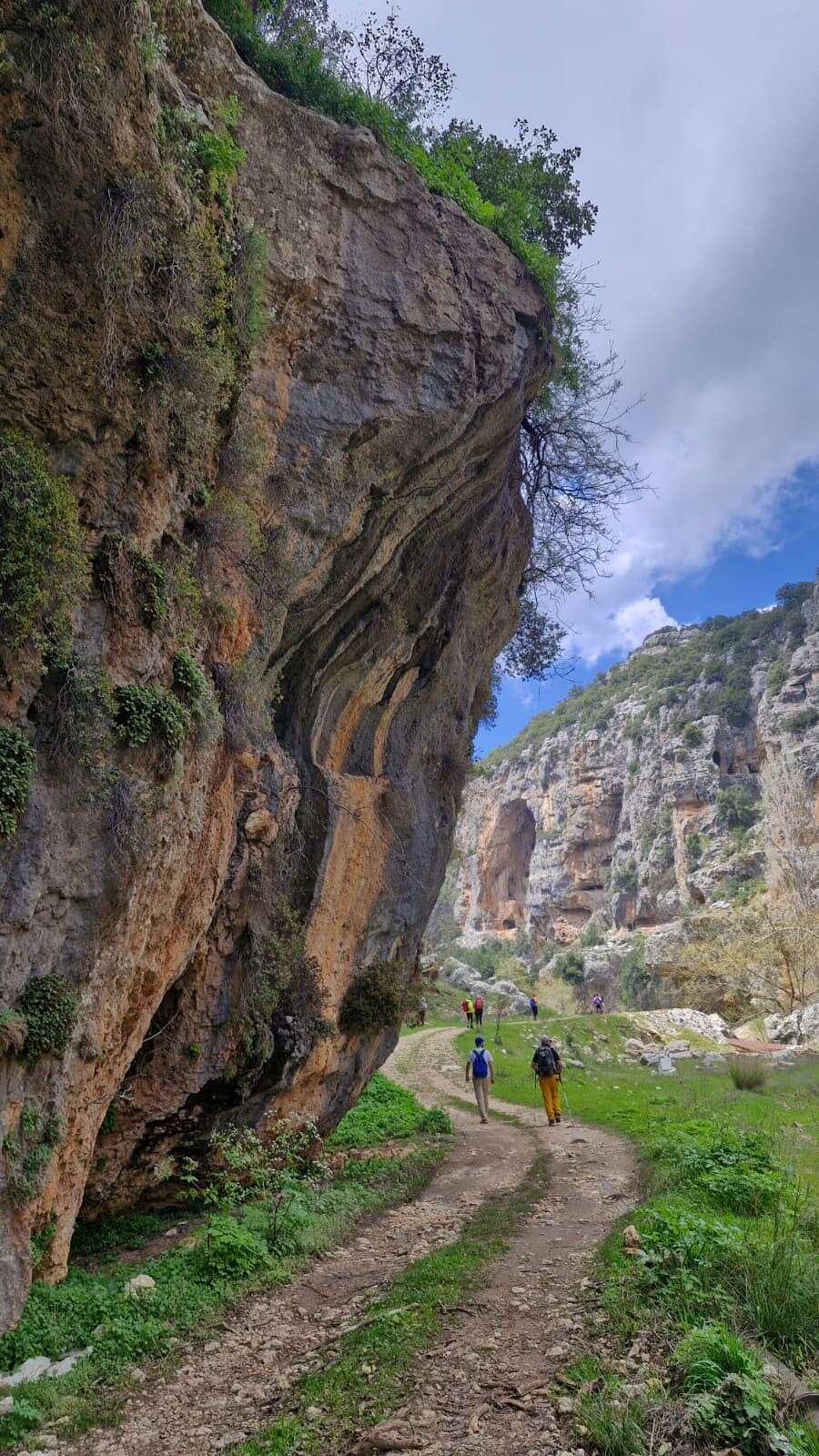 kilikya-yolu-dar-vadilerden-ilerliyor