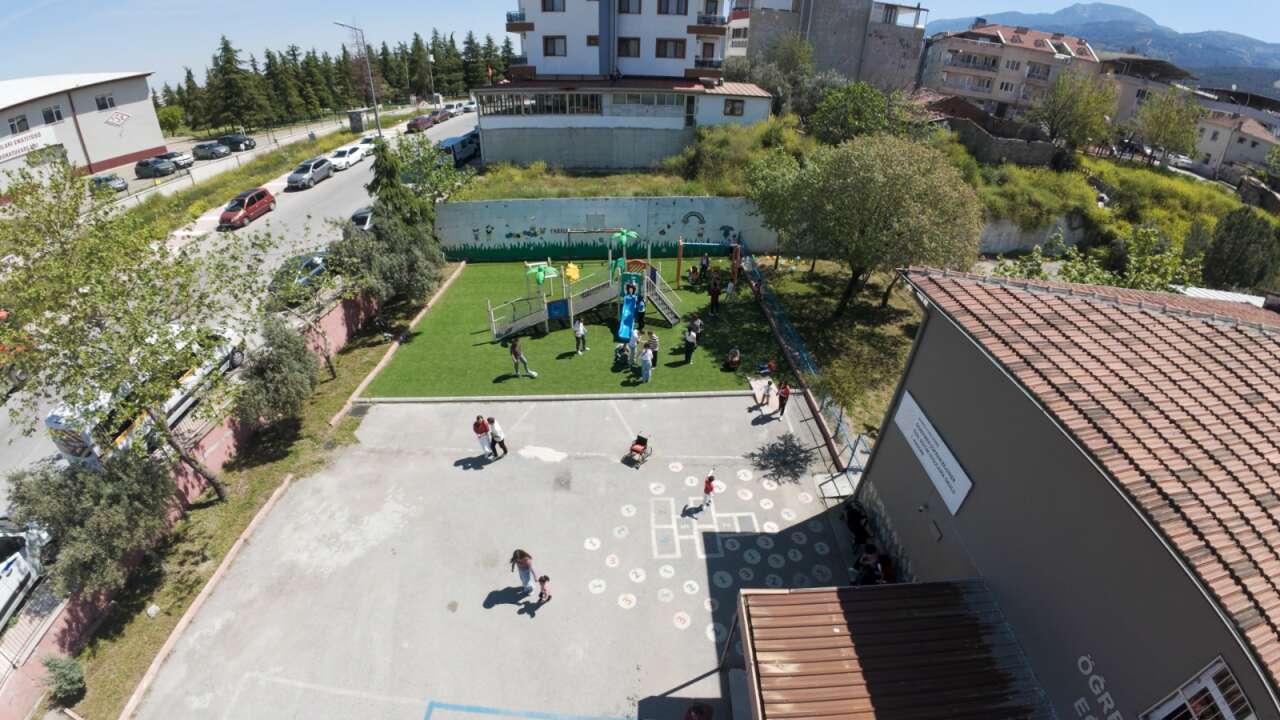 ferdi-zeyrek-vakfi-23-nisan-hediyesi-7