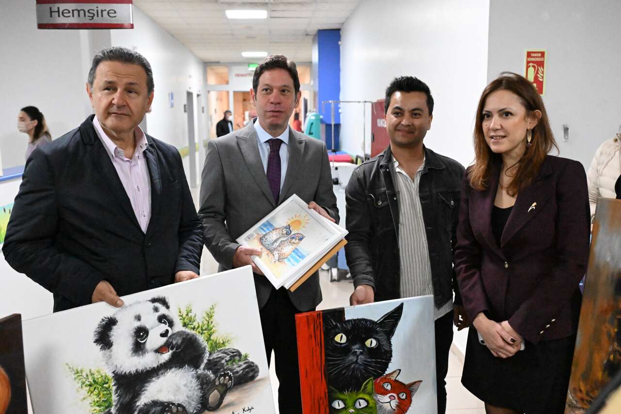 buyuksehirden-minik-hastalara-23-nisan-morali-7