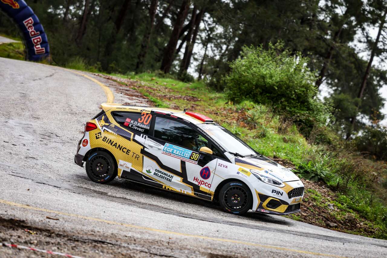 1777360786-kubra-denizci-keskin-02