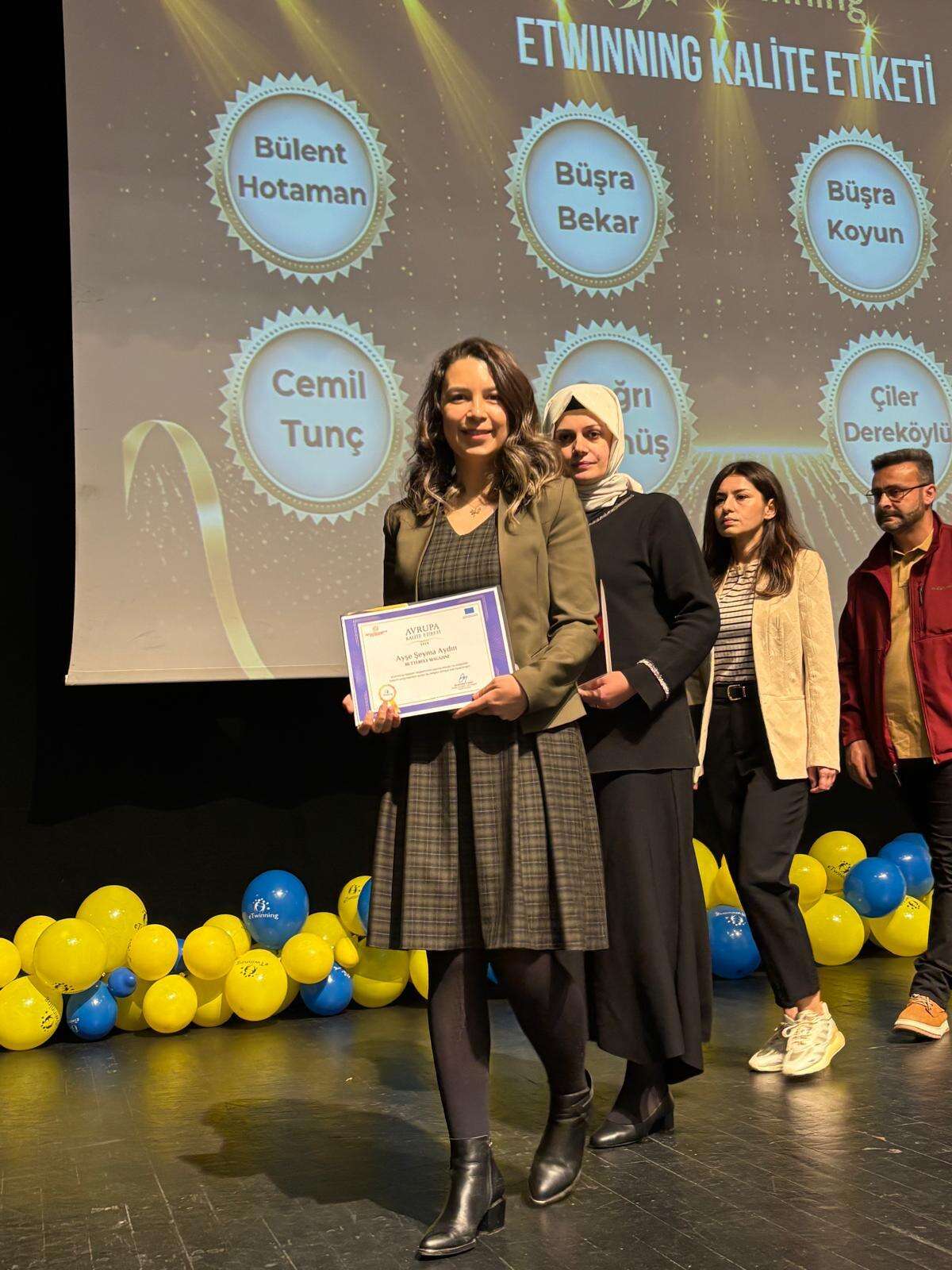 whatsapp-image-2026-04-28-at-15-17-20