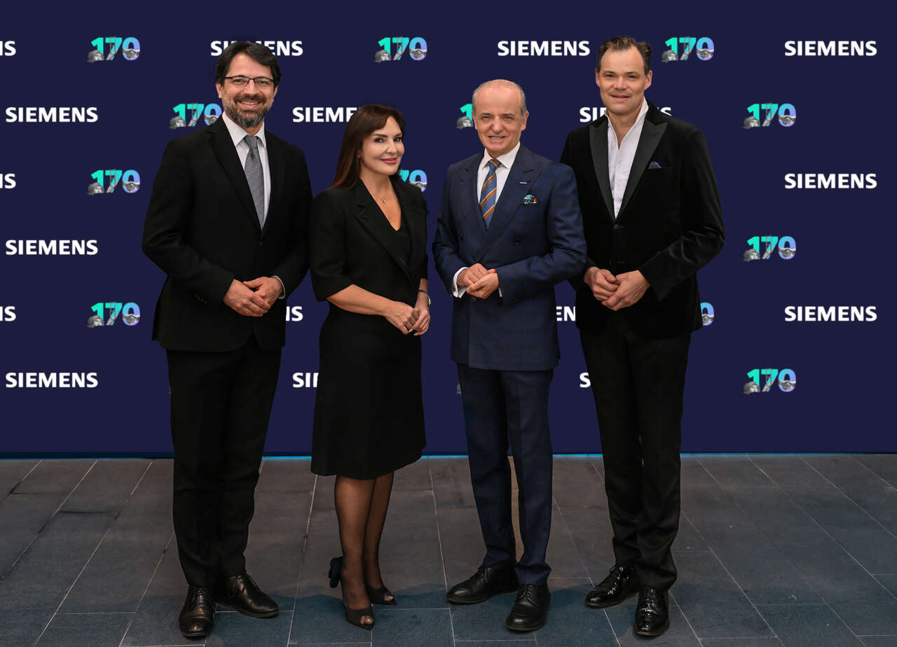 1778067416-soldan-saga-caner-akgun-ozlem-ozkaya-huseyin-gelis-stephan-frucht-1