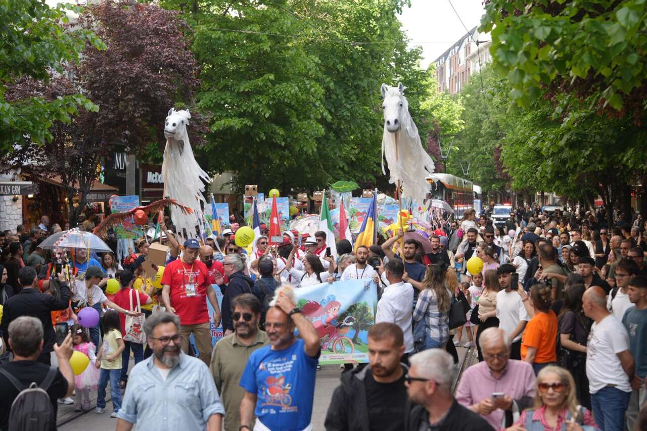 17-uluslararasi-cocuk-genclik-ve-kukla-tiyatrolari-festivali-basladi-14