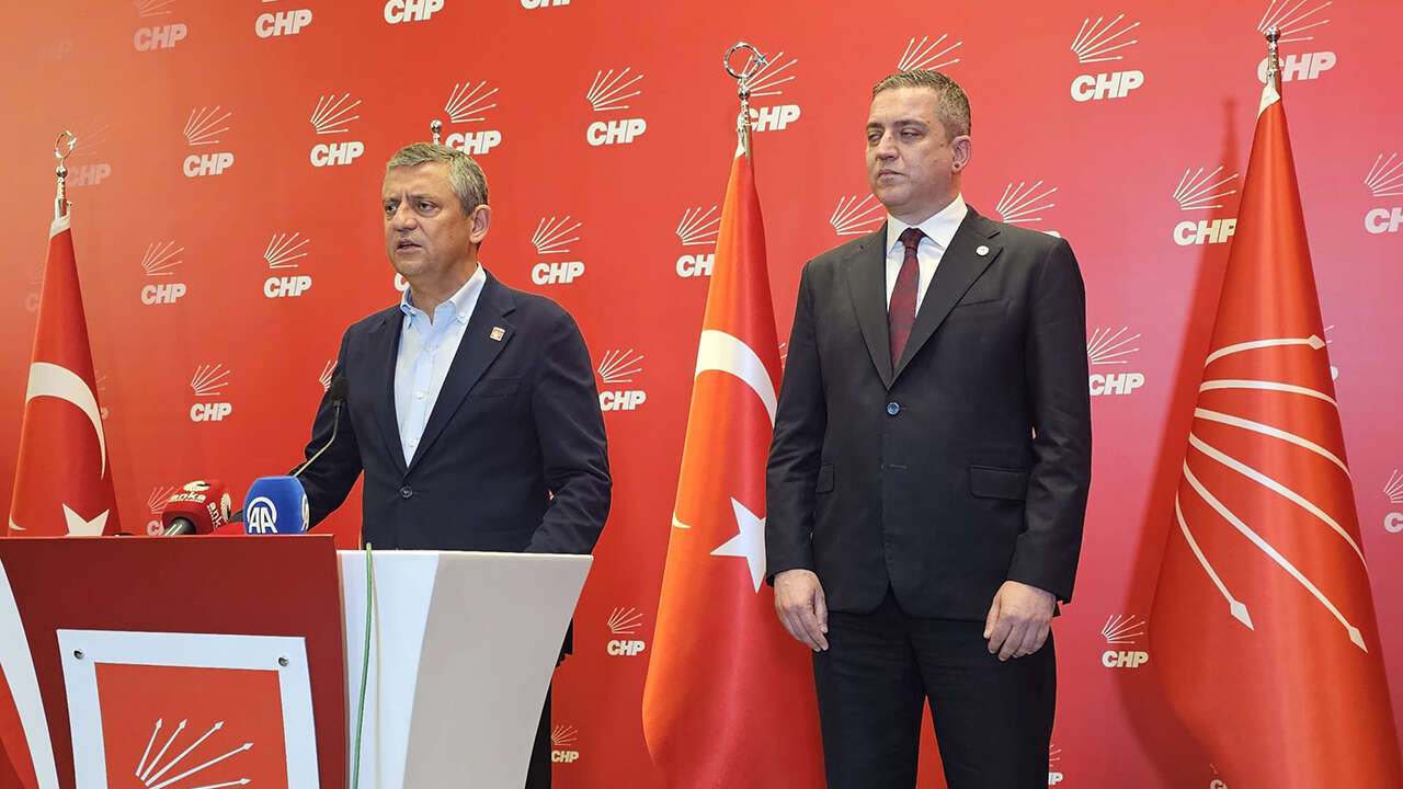 ozgur-ozel-erinc-sagkan