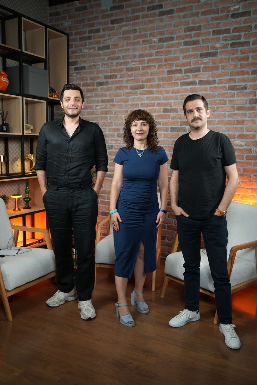 uclu-imza-foto-1