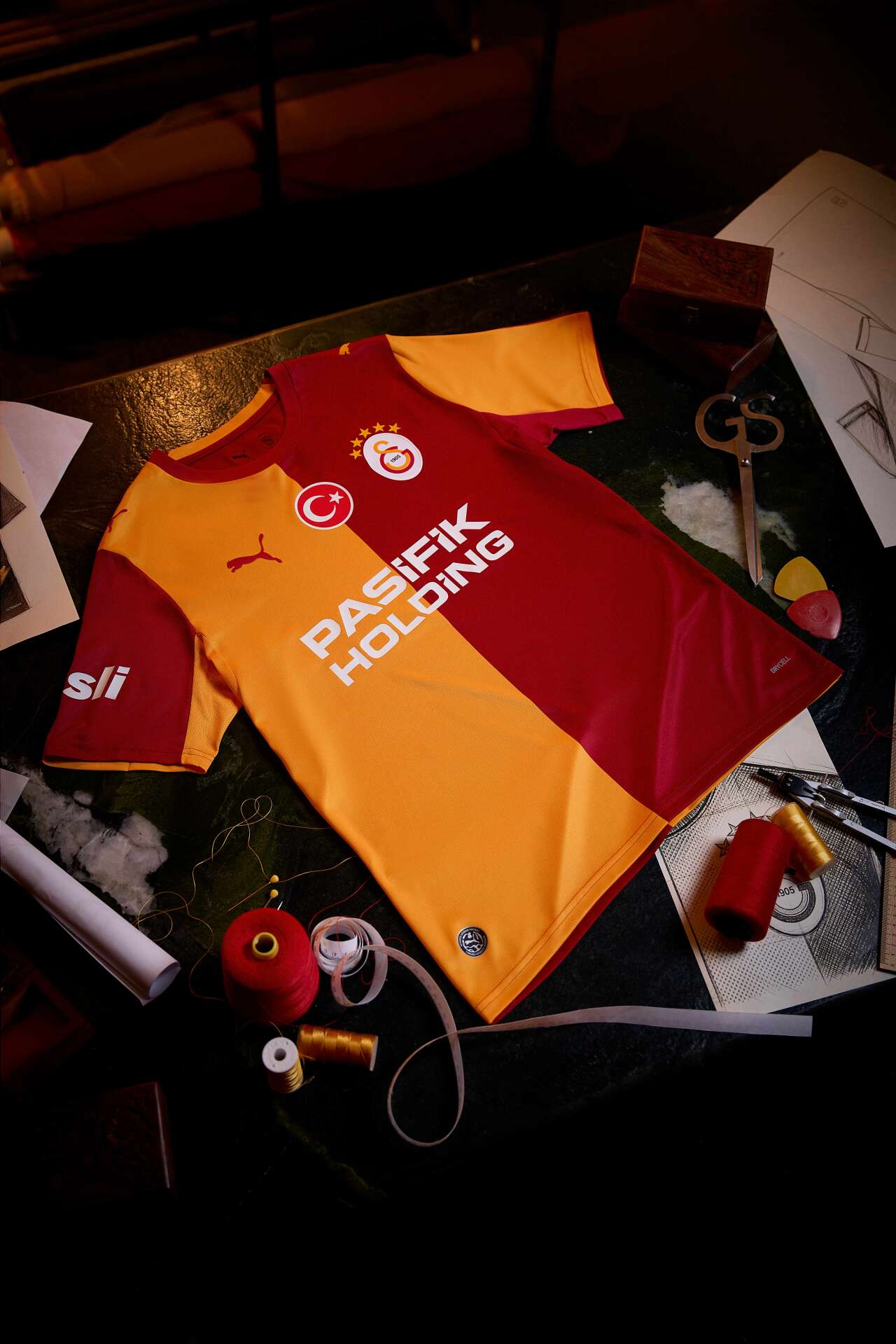 1783085124-pumaxgalatasaray-forma-26-27-2