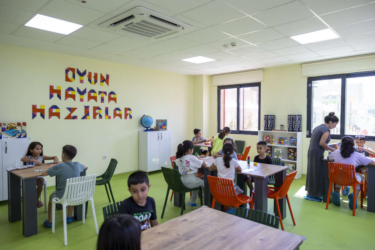 ogrenciler-buyuksehirle-yaz-tatilinde-hem-eglenecek-hem-de-ogrenecekler-4