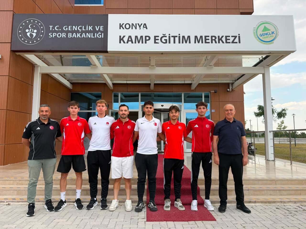 1783335369-u23-pist-bisikleti-milli-takimi-2