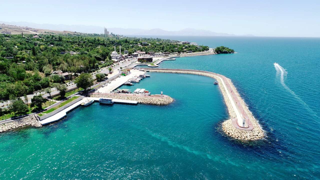 1783496733-van-edremit