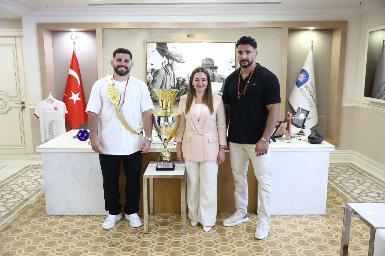kirkpinar-baspehlivani-erkan-tasa-coskulu-karsilama-14