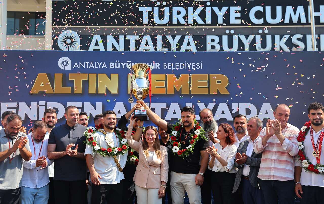 kirkpinar-baspehlivani-erkan-tasa-coskulu-karsilama-7