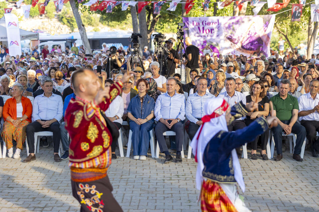 baskan-secer-ile-meral-secer-8-lavanta-hasat-senligine-katildi-4