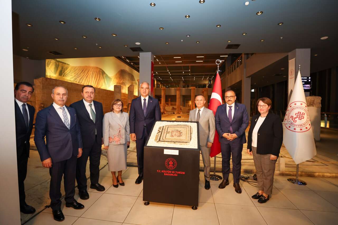 cingene-kizinin-kayip-parcasi-60-yil-sonra-gazi-sehirde-1