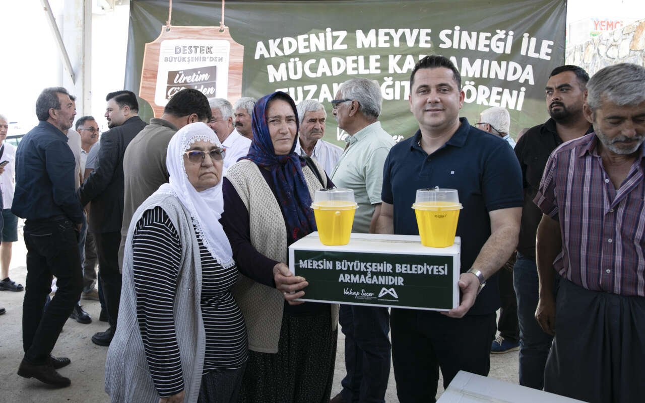 mersin-buyuksehir-akdeniz-meyve-sinegi-ile-mucadele-ediyor-5