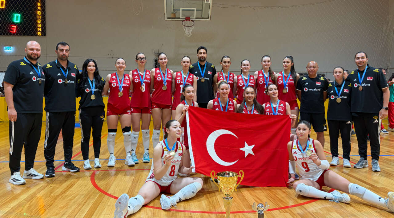 voleybol-sampiyon-kizlar