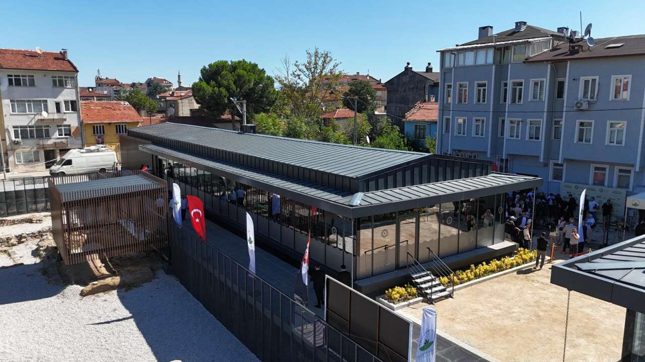 yasar-kemal-medeniyetler-kutuphanesi-acilisi-19