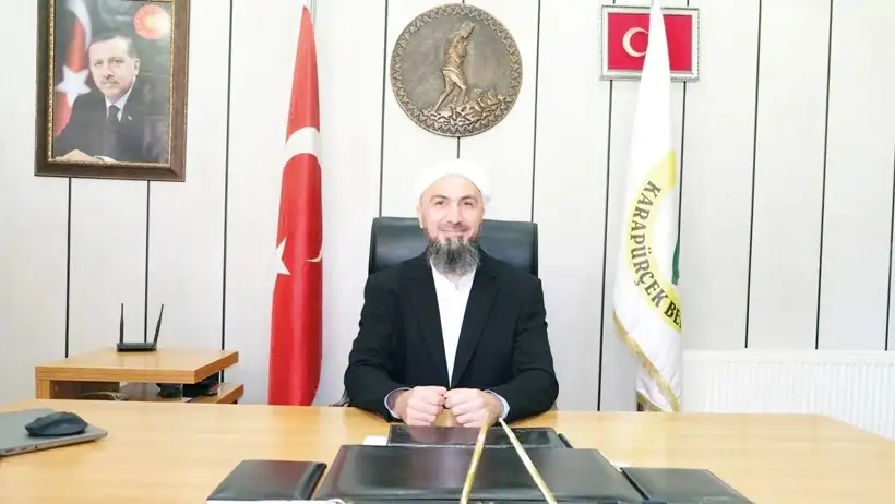 valiye-tayt-yasak-ama-belediye-bask-vmwb