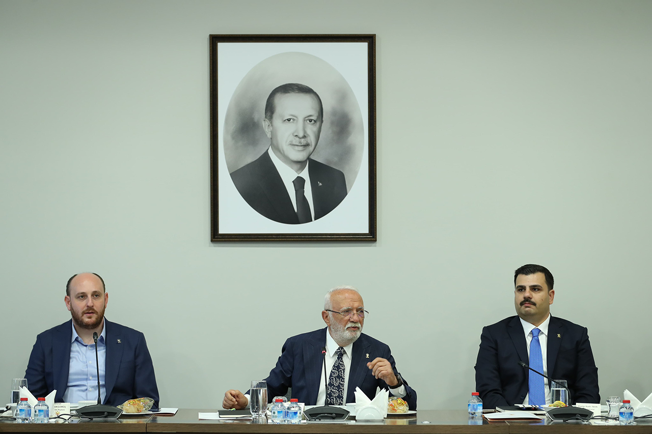 ak-parti-toplanti-2