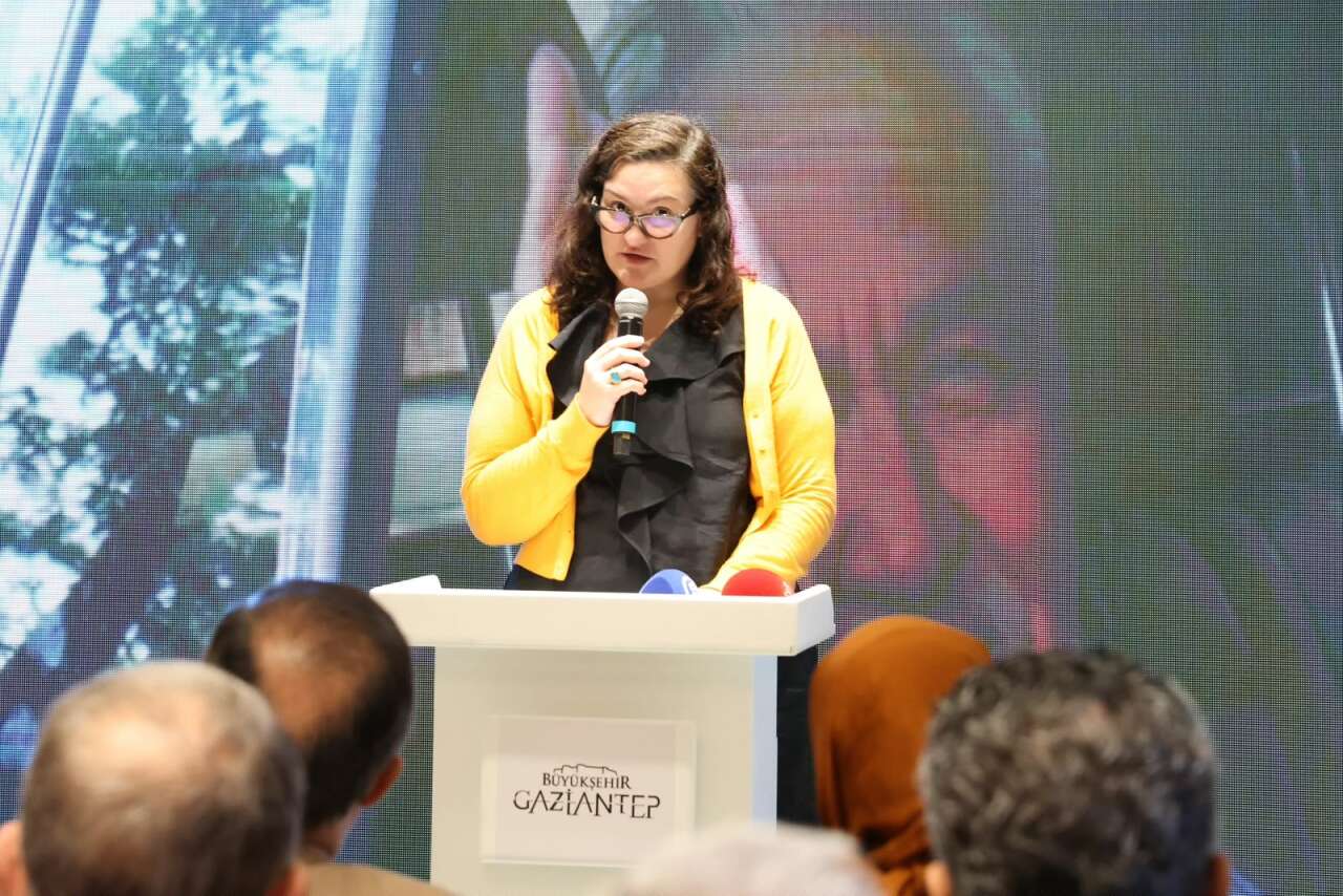 prof-dr-ilber-ortayli-arkeoloji-ve-turkoloji-ihtisas-kutuphanesinin-acilis-programi-yapildi-9