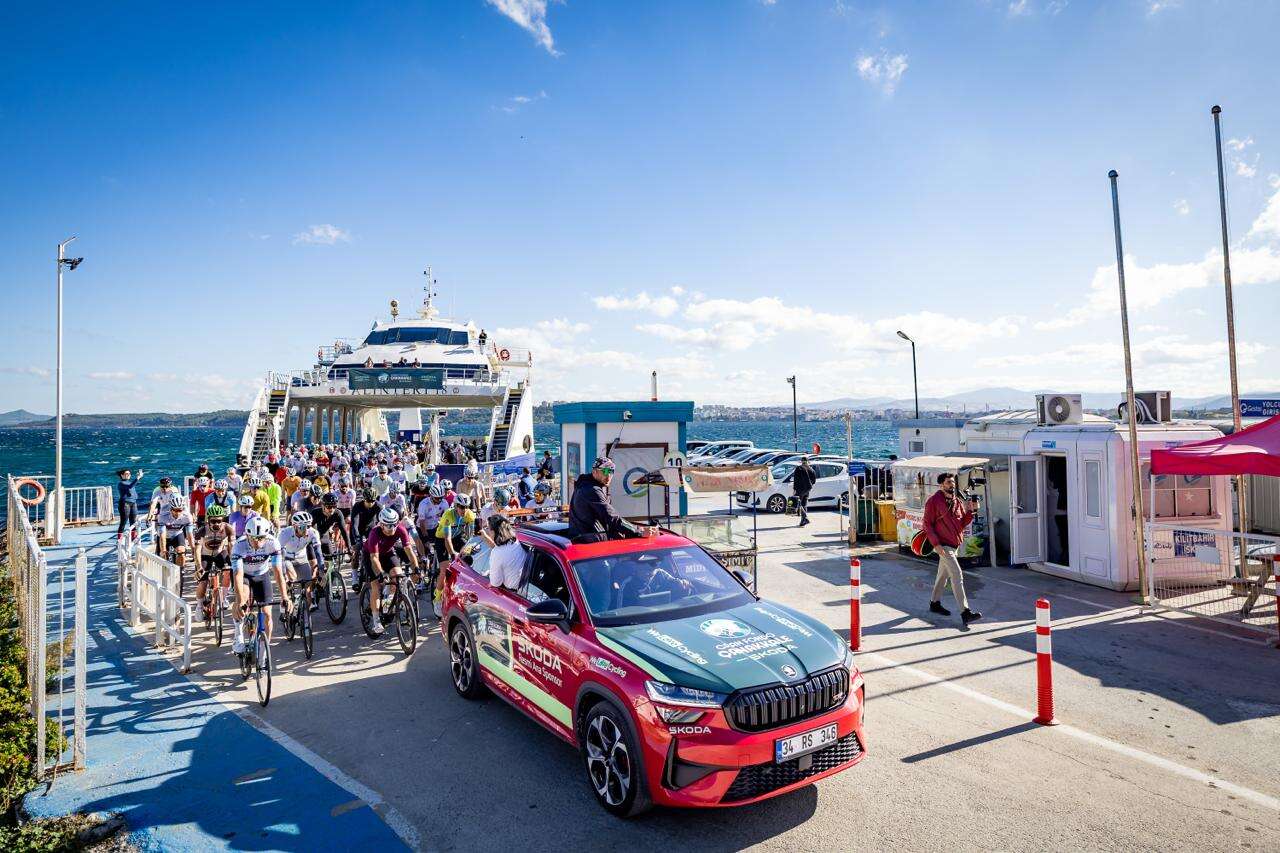 1791208886-skoda-canakkale-gran-fondo-ile-iki-kitada-bisiklet-heyecani-yasandi-4