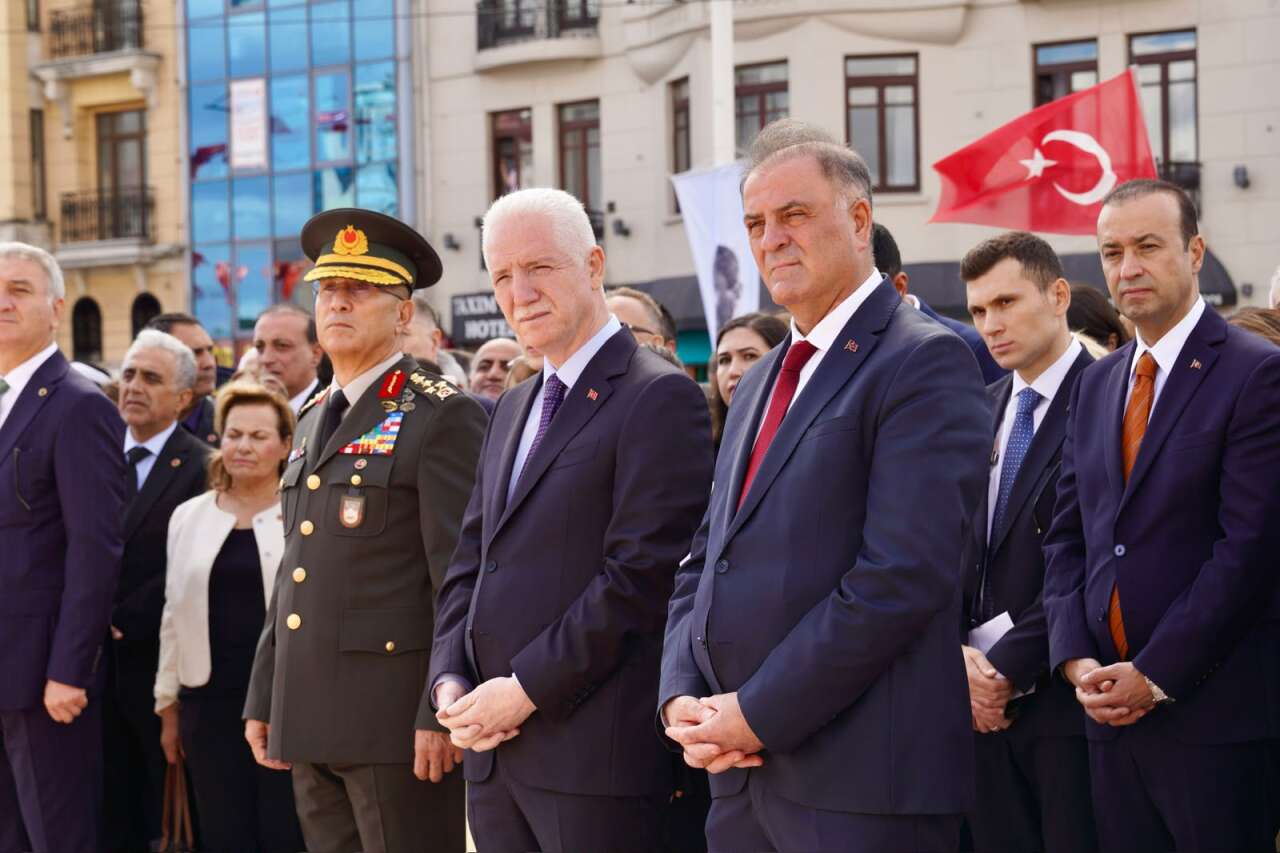 6-ekim-istanbulun-kurtulusunun-103-yili-taksimde-kutlandi-6