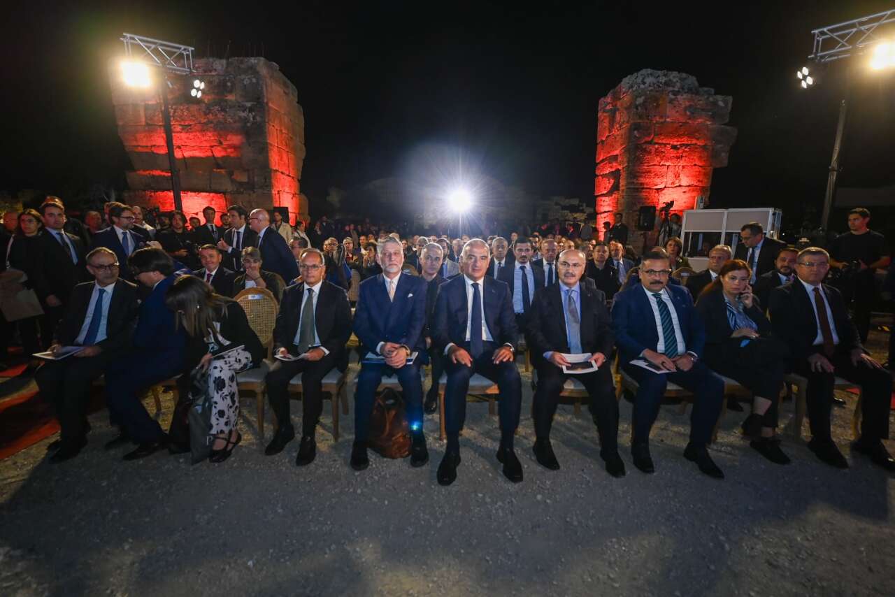 1791917424-ku-ltu-r-ve-turi-zm-bakani-mehmet-nuri-ersoy-6